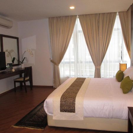 Samsuria Beach Resort & Residence Чератинг Экстерьер фото
