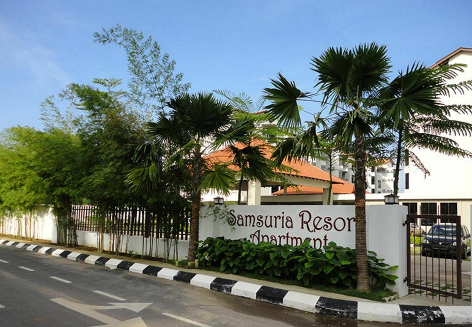 Samsuria Beach Resort & Residence Чератинг Экстерьер фото