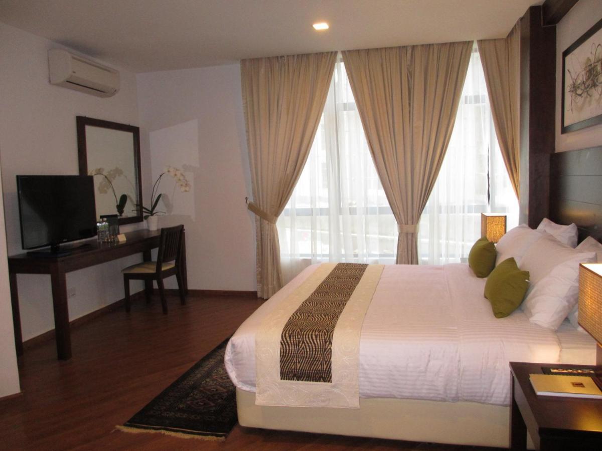 Samsuria Beach Resort & Residence Чератинг Экстерьер фото