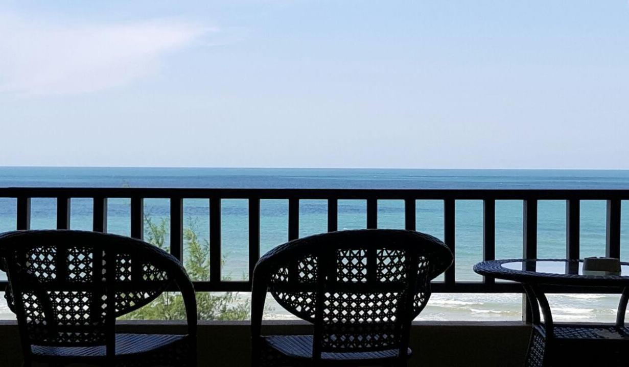 Samsuria Beach Resort & Residence Чератинг Экстерьер фото