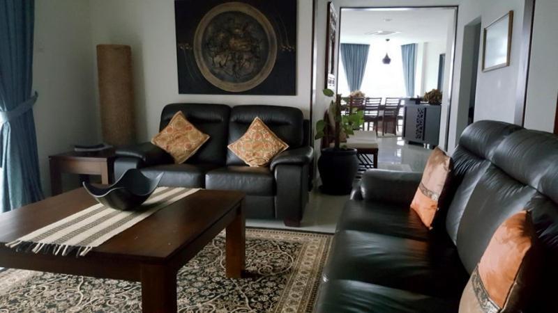 Samsuria Beach Resort & Residence Чератинг Экстерьер фото