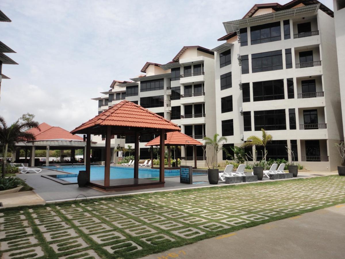 Samsuria Beach Resort & Residence Чератинг Экстерьер фото